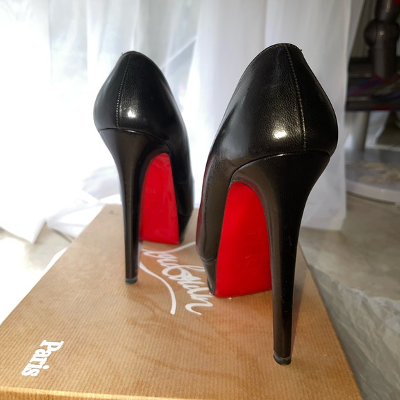 Christian Louboutin Leather Pumps - Picture 7 of 15